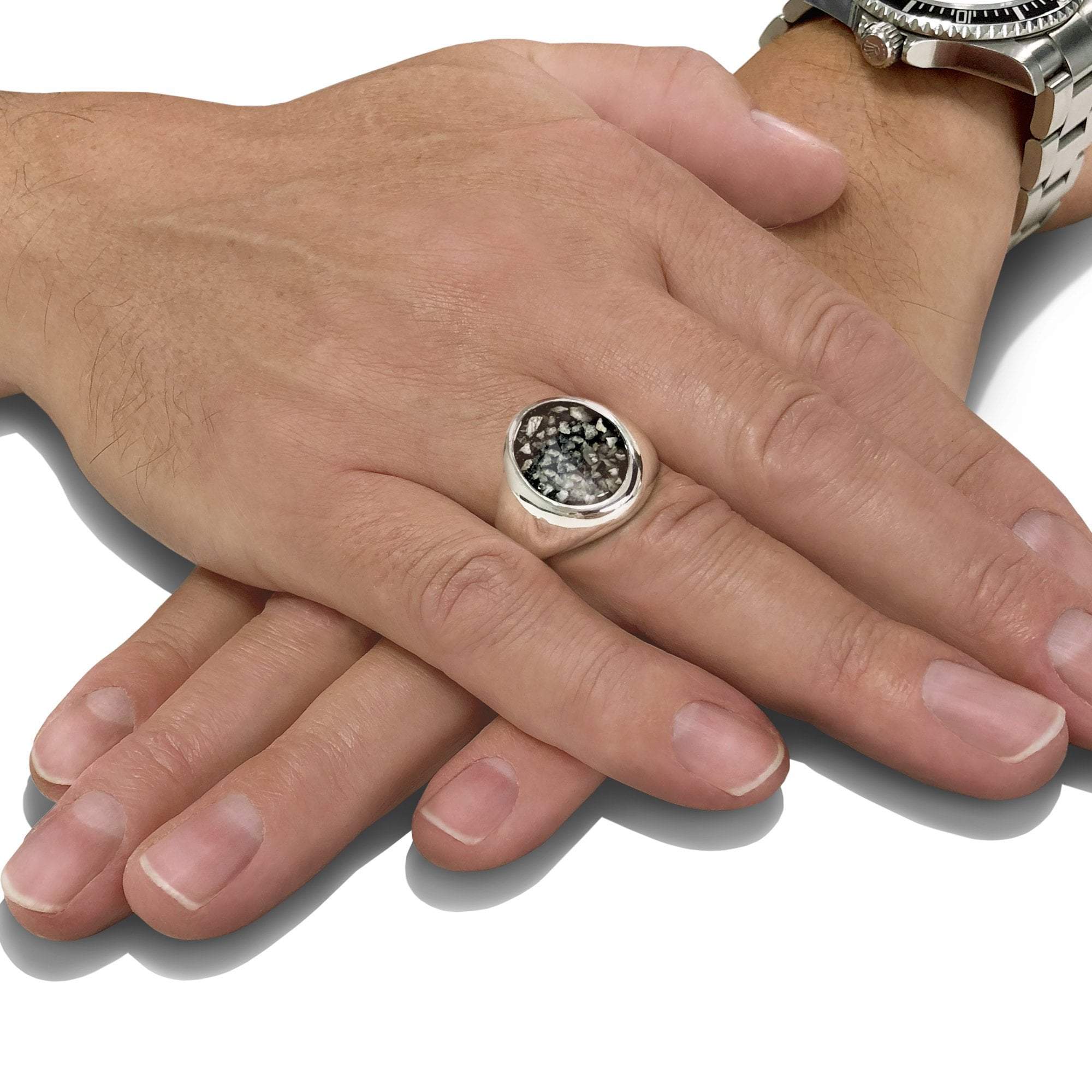EverWith Gents Signet Memorial Ashes Ring - EverWith Memorial Jewellery - Trade