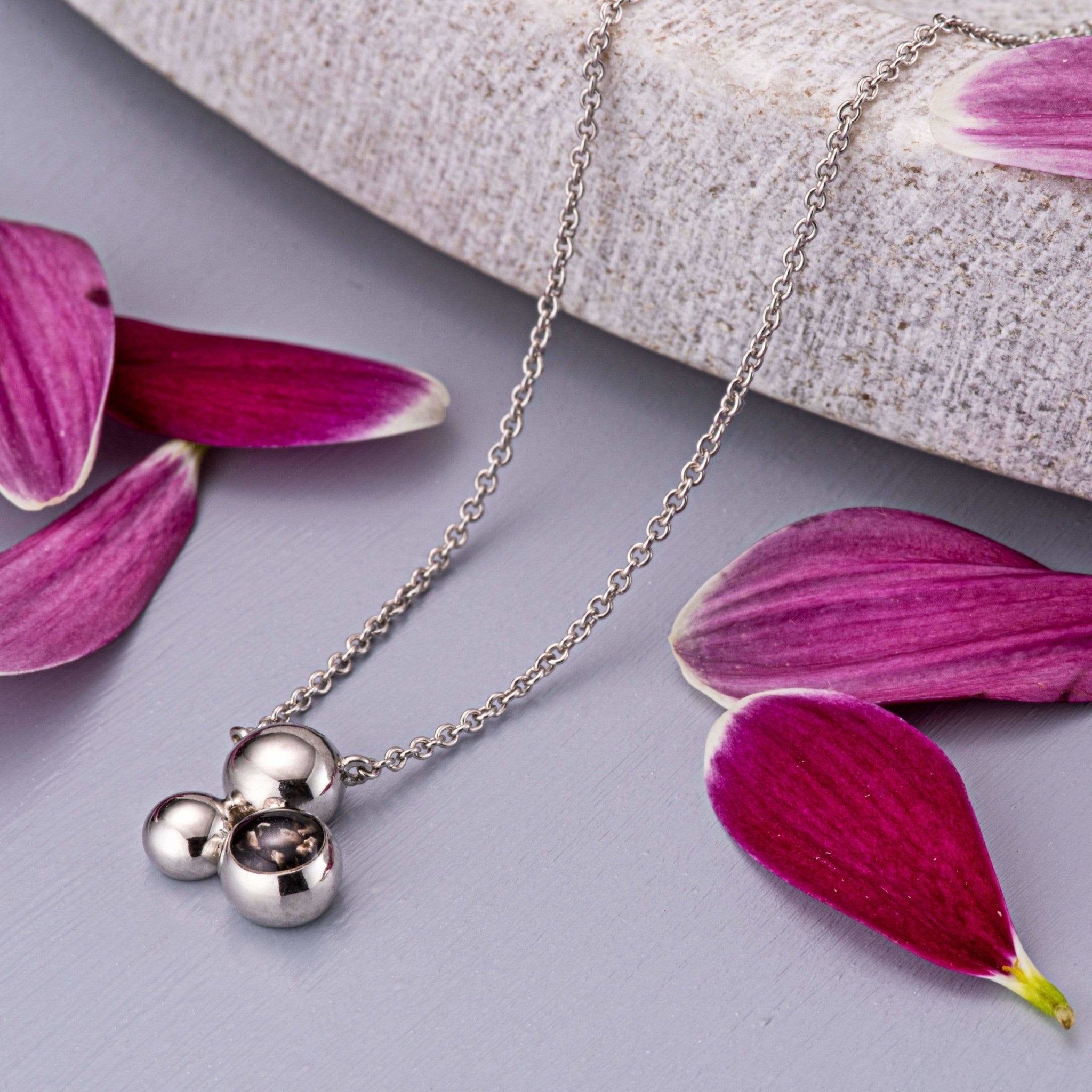 EverWith™ Ladies Rondure Array Memorial Ashes Necklace - EverWith Memorial Jewellery - Trade