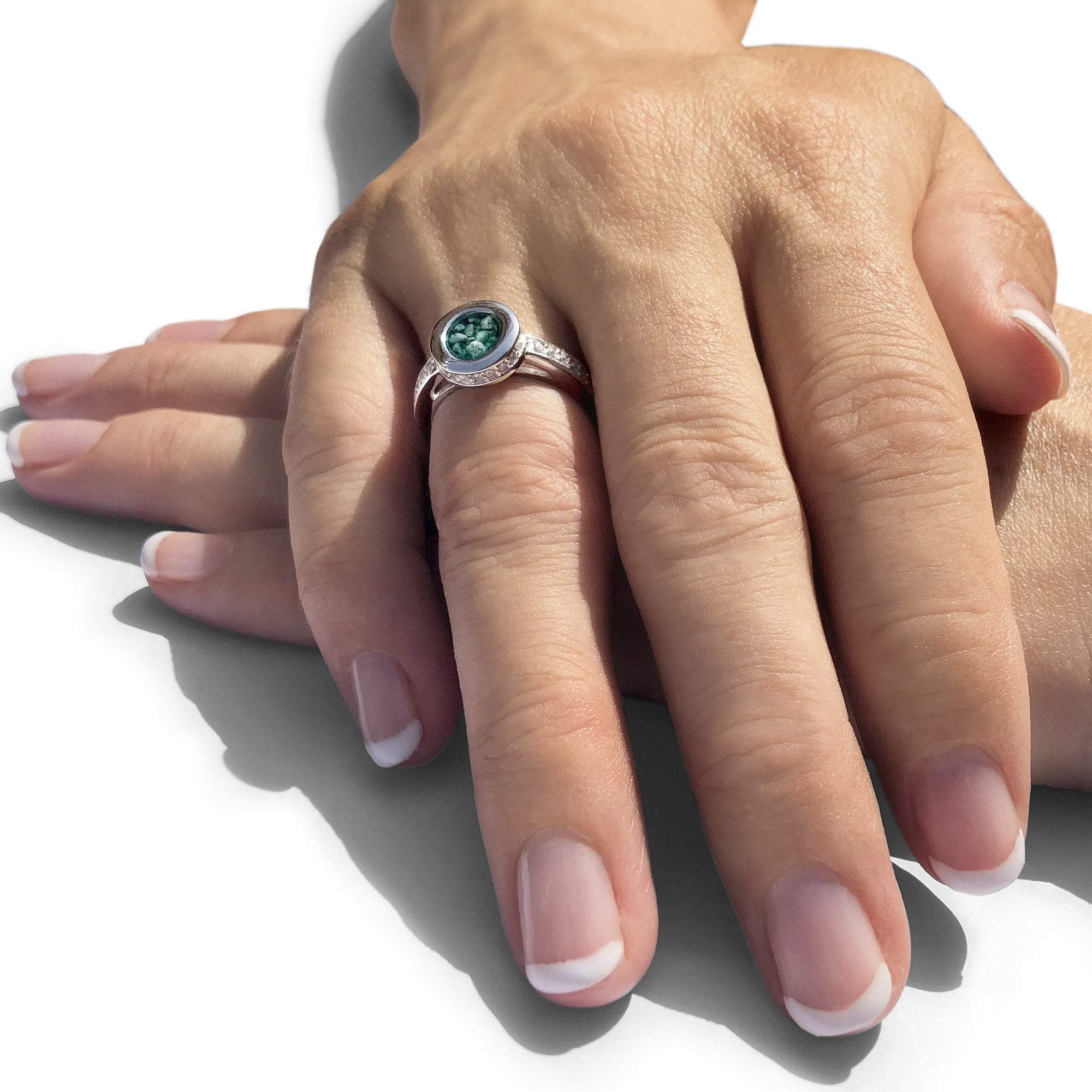 EverWith™ Ladies Round Halo Memorial Ashes Ring with Swarovski Crystals - EverWith Memorial Jewellery - Trade